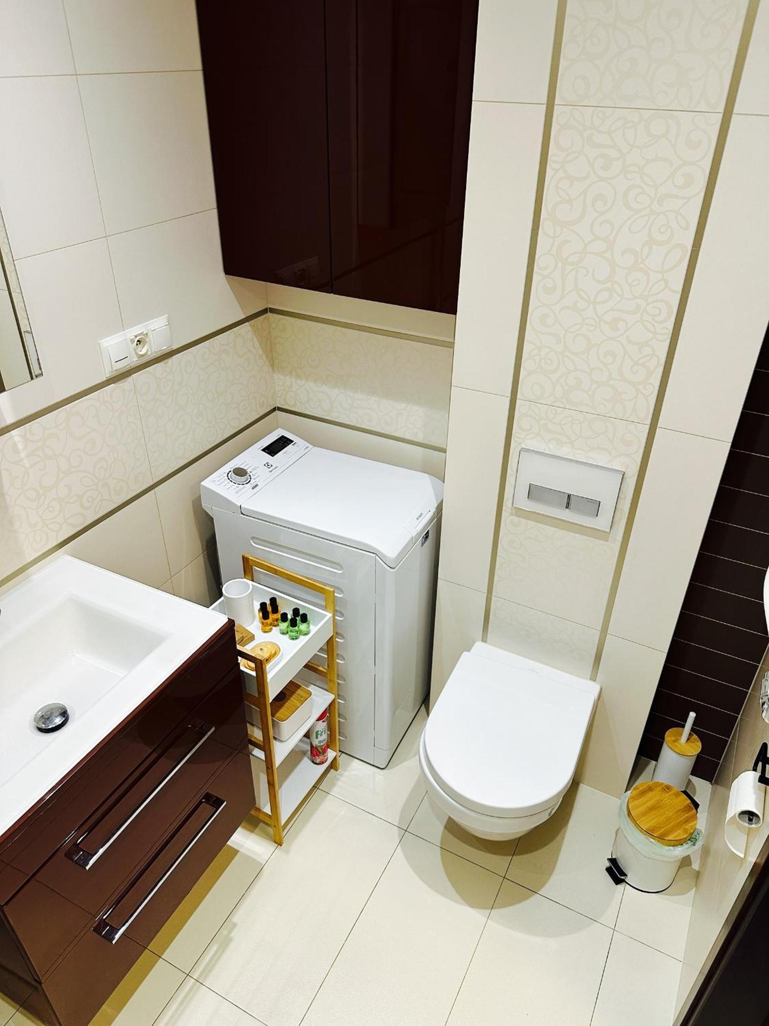 Krakowska Comfort - Wifi And Free Parking Apartment Warsaw